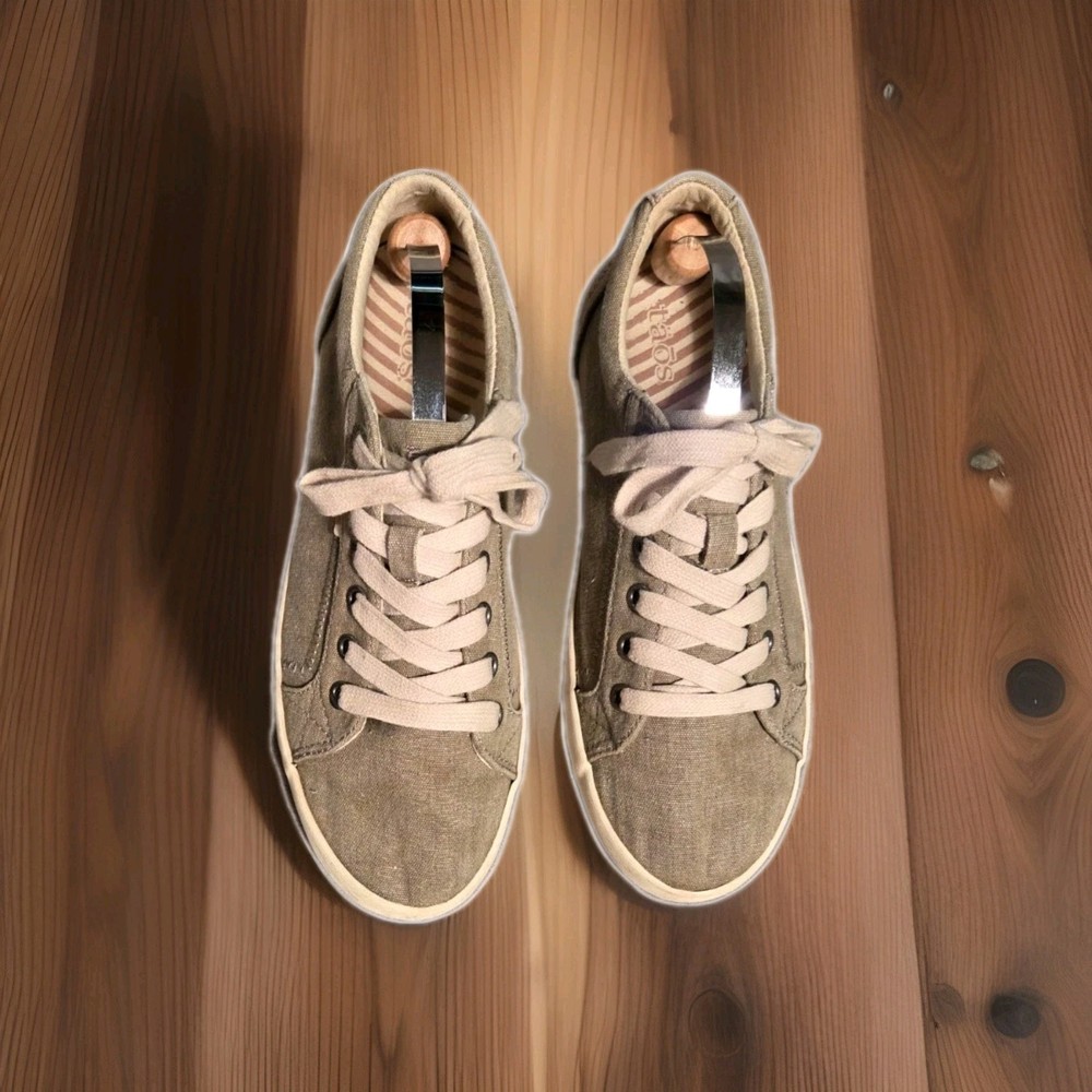 Taos Shoes Womens 8 Sneaker Khaki Lace Up Comfort Casual Athletic