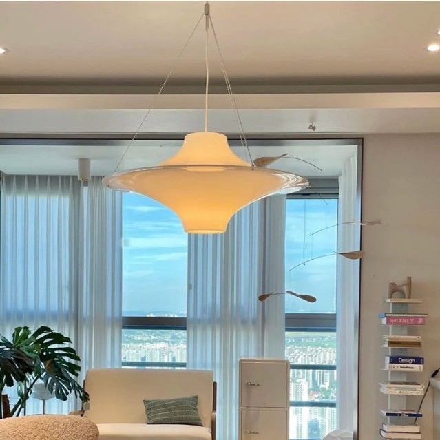 Acrylic UFO Pendant Light Minimalist Restaurant Clothing Store Pendant Light