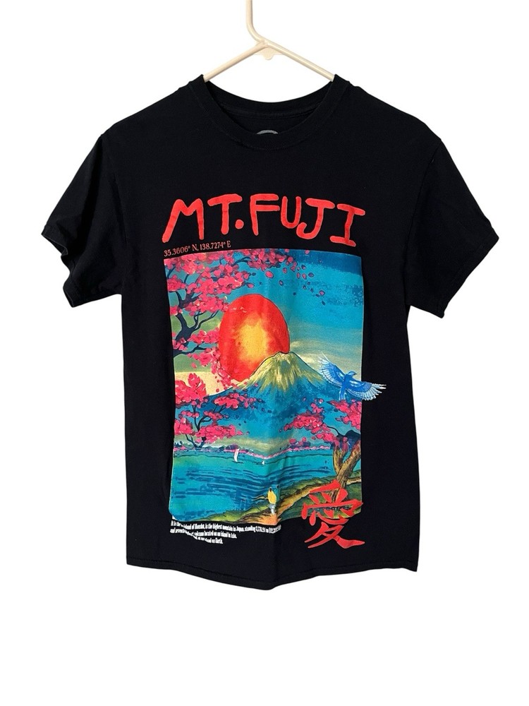 CVLA Mt. Fuji Graphic T-Shirt Medium Black Japan Cherry Blossom Sunset Tee