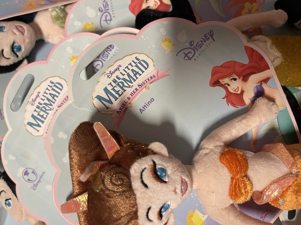 Little Mermaid Ariel & Her Sisters Attina Doll Figure Plus  Disney Store NEW 9”
