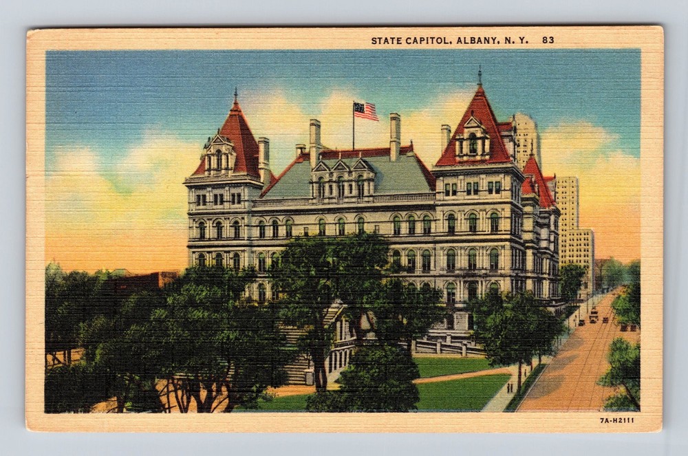 Albany NY-New York State Capitol Vintage Postcard
