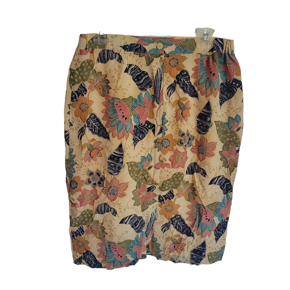 Silk Boutique Women's Skirt Size Large 100% Silk Floral Design Great Condition