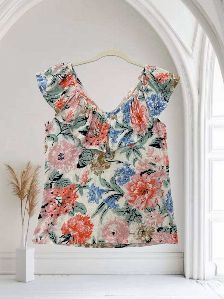LOFT Women’s Spring Floral Ruffle V Neck Top Size Small Romantic Feminine Chic