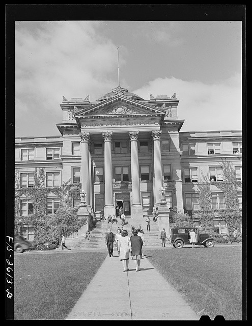 Photo:Ames Iowa Iowa State College Campus 1942 Iowa Hall Building Students