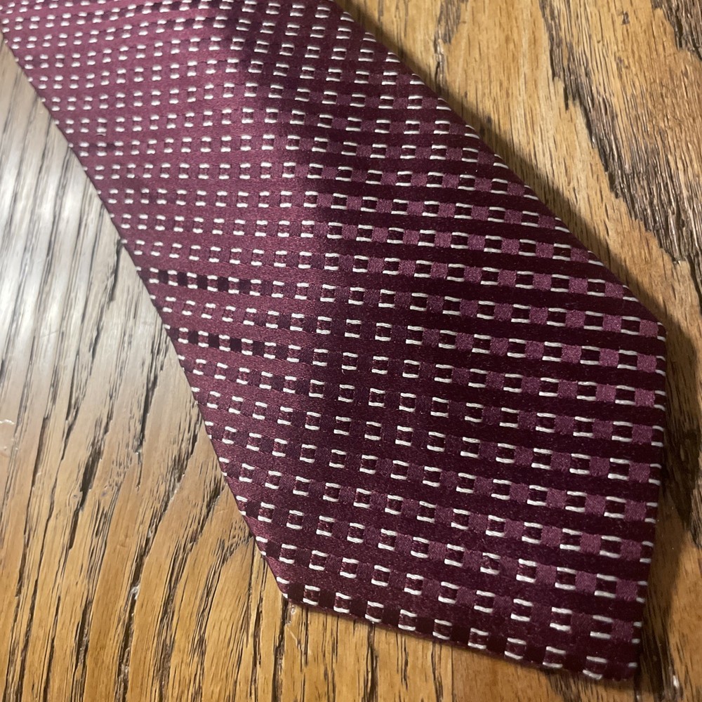 EUC Michael Kors Shiny Geometric Silk Tie Men’s Necktie