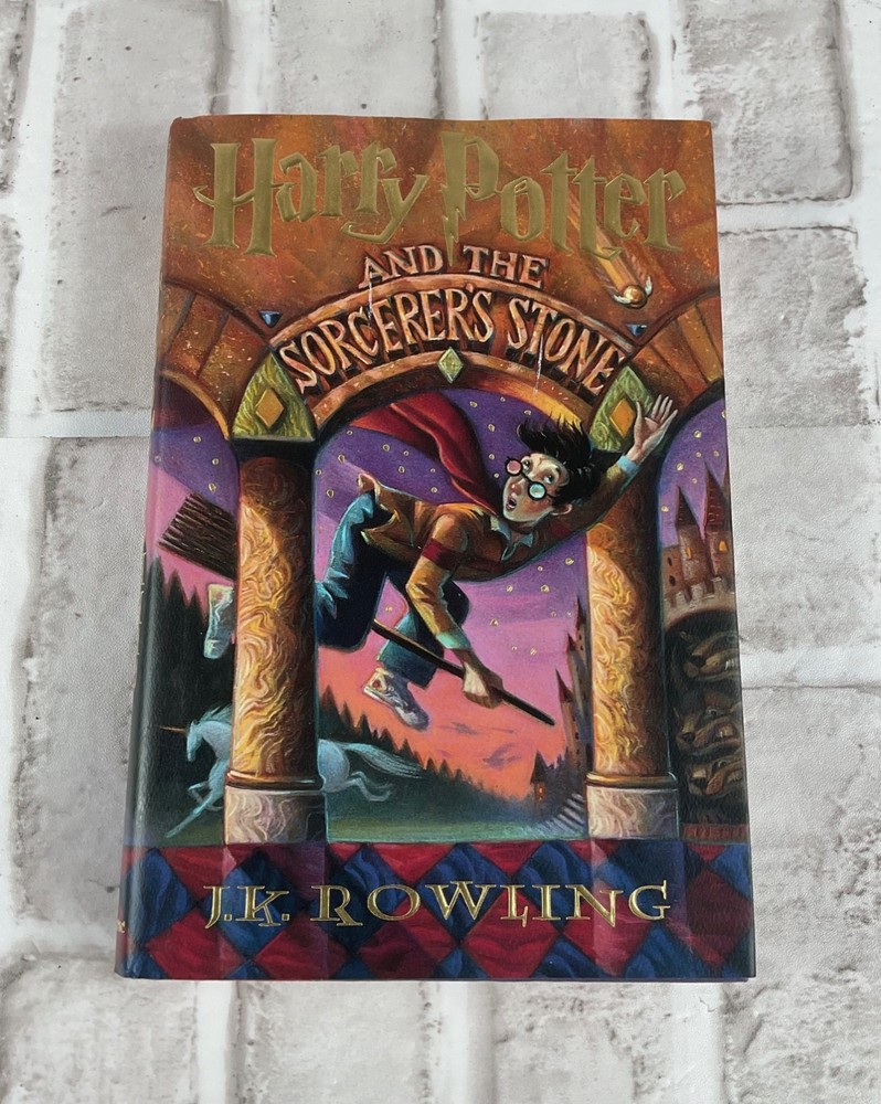 Harry Potter And The Sorcerer’s Stone 1st Edition 1st Printing J.K. Rowling