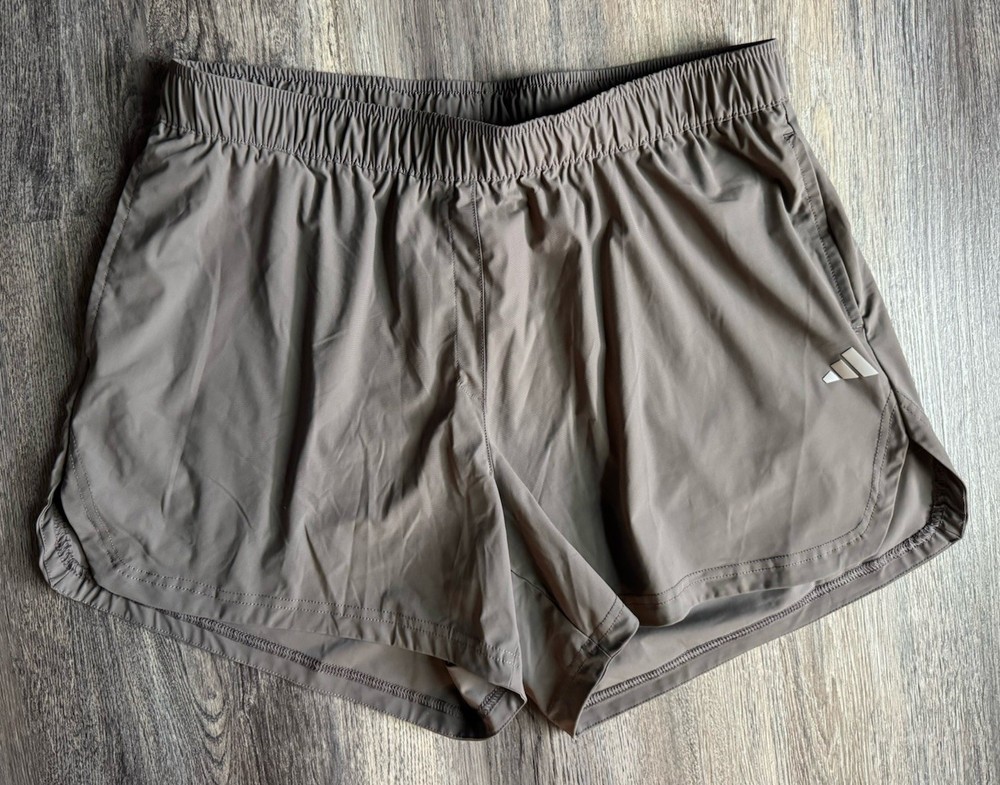 Adidas Women’s Running Shorts Size Medium EUC