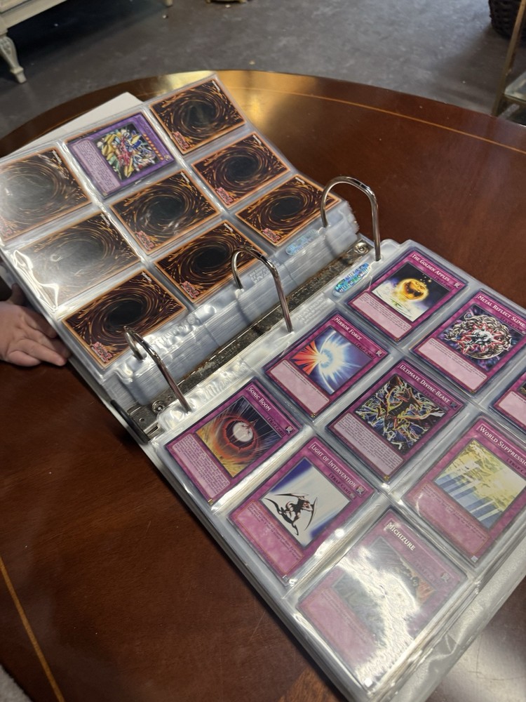 Massive Yugioh Binder Collection - 945 Cards from 1996 Era