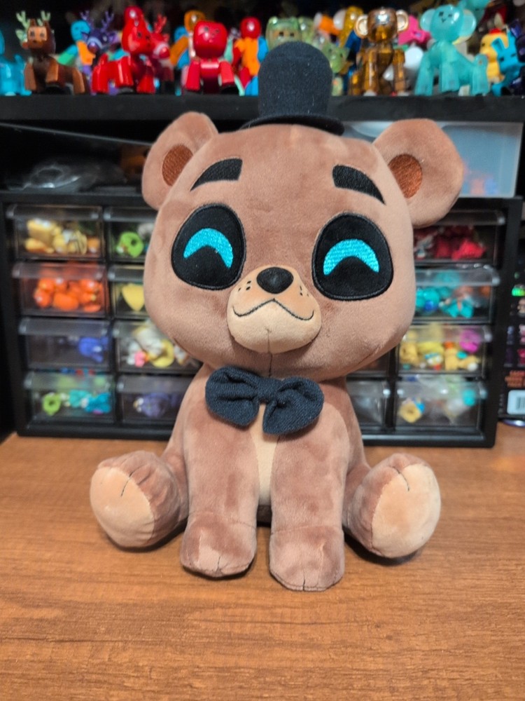 Youtooz Sitting Freddy Fazbear Plush Toy Five Nights at Freddy's 2023