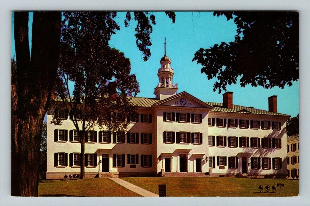 Hanover NH-New Hampshire, Dartmouth College, Dartmouth Hall, Vintage Postcard