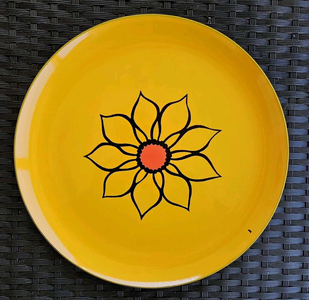 Vintage MCM 70's Groovy 🌼 Flower Laquered Tray 13 Inch Round Japan