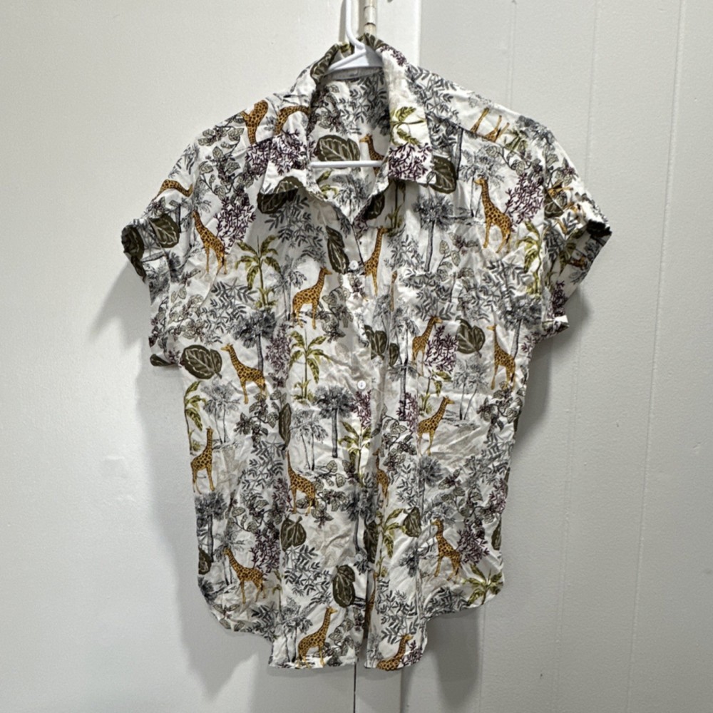 JANE + DELANCEY Giraffe Print Collared Button-Up Shirt Short Sleeve Size L Women