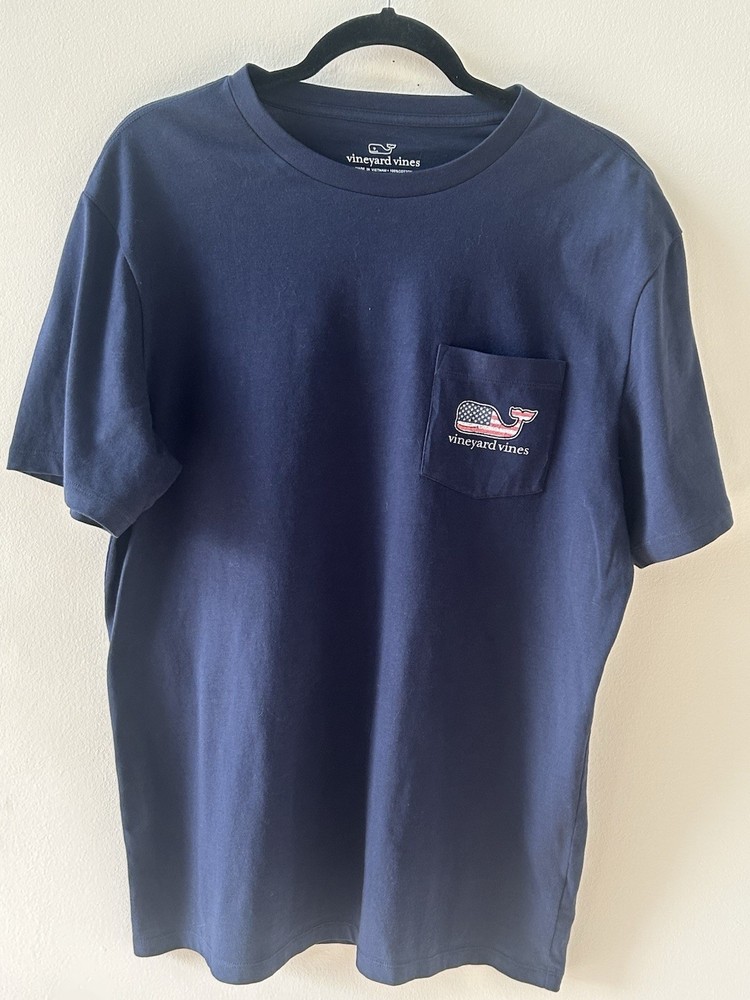 Vineyard Vines USA Flag Whale Pocket T Shirt Blue Mens Medium Cotton