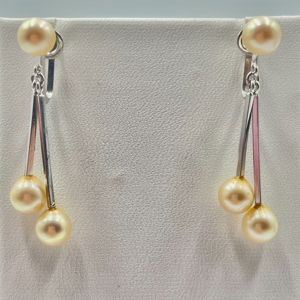 Vintage Mid Century Cream Faux Pearl Drop Dangle Screw Back Earrings Silver Tone