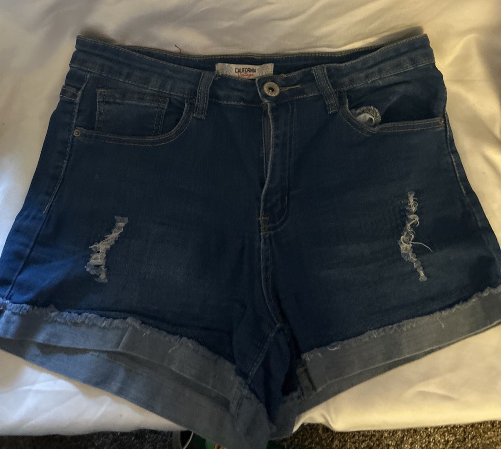 California Vintage Shorts Juniors Denim Size 11 Mid Rise Distressed Blue Jean