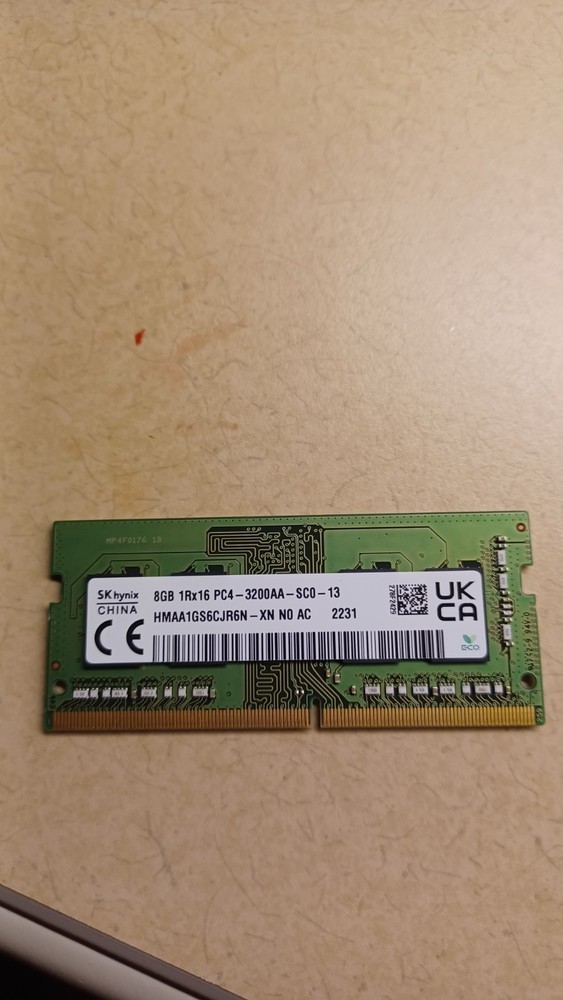SK hynix 8GB 1Rx16 PC4-3200AA DDR4 Ram (HMAA1GS6CJR6N-XN)