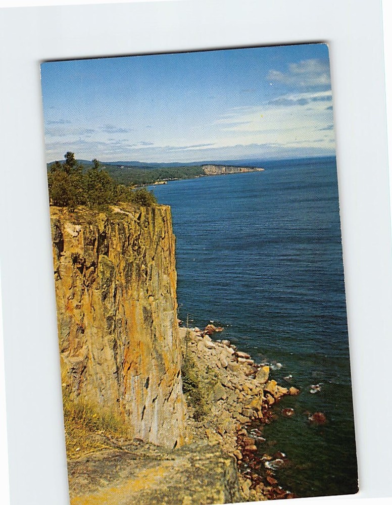 Postcard Towering Palisades On the Shore of Lake Superior Minnesota USA