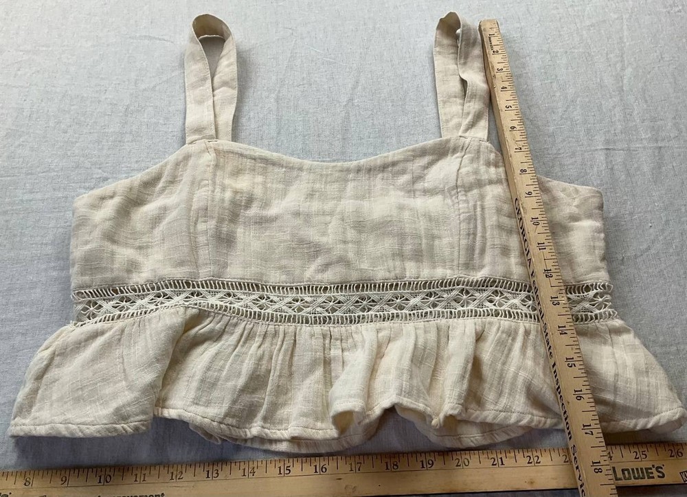 Roxy Island Time Cami Tank Top Womens Medium Cream Cropped Ruffle Hem V-Neck