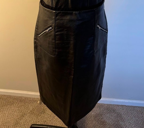 Catherine Malandrino Faux Leather Straight & Pencil Skirt Womens 8 Black Pockets