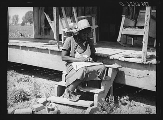Photo:Negro woman sharecropper. Near West Memphis, Arkansas
