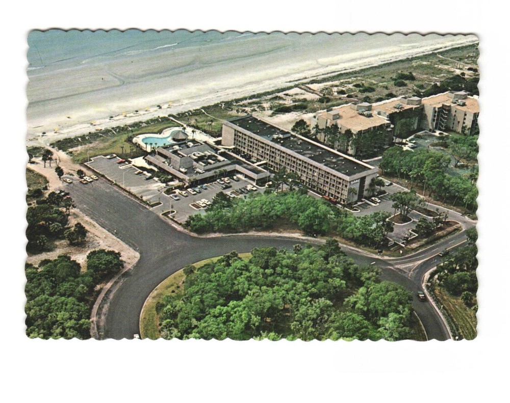 Holiday Inn Hilton Head Island SC Vintage postcard Unposted