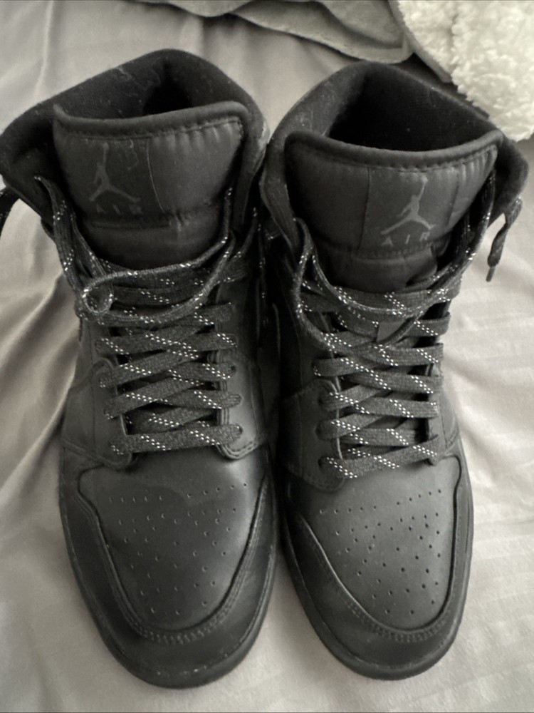 Jordan retro 1 mid Black Anthracite Size 10M
