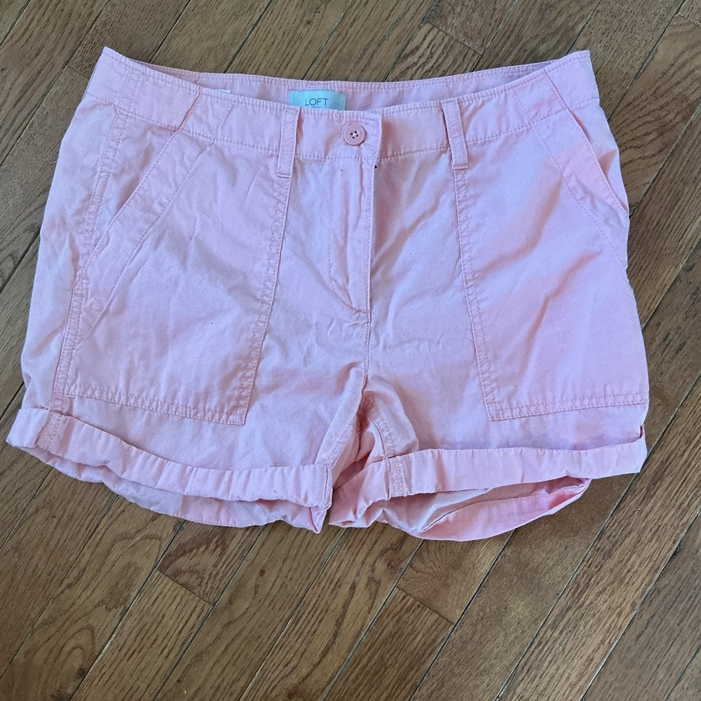 Ann Taylor Loft Original Women’s Shorts Size 6 Orange/ Coral Color