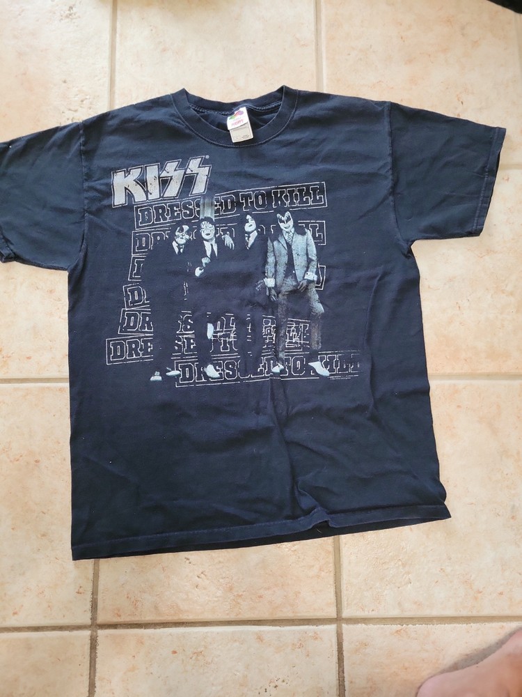 kiss t shirt large