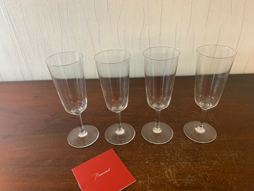 16 White Wine Glasses Model Ribérac Crystal from Baccarat (Price per Unit)
