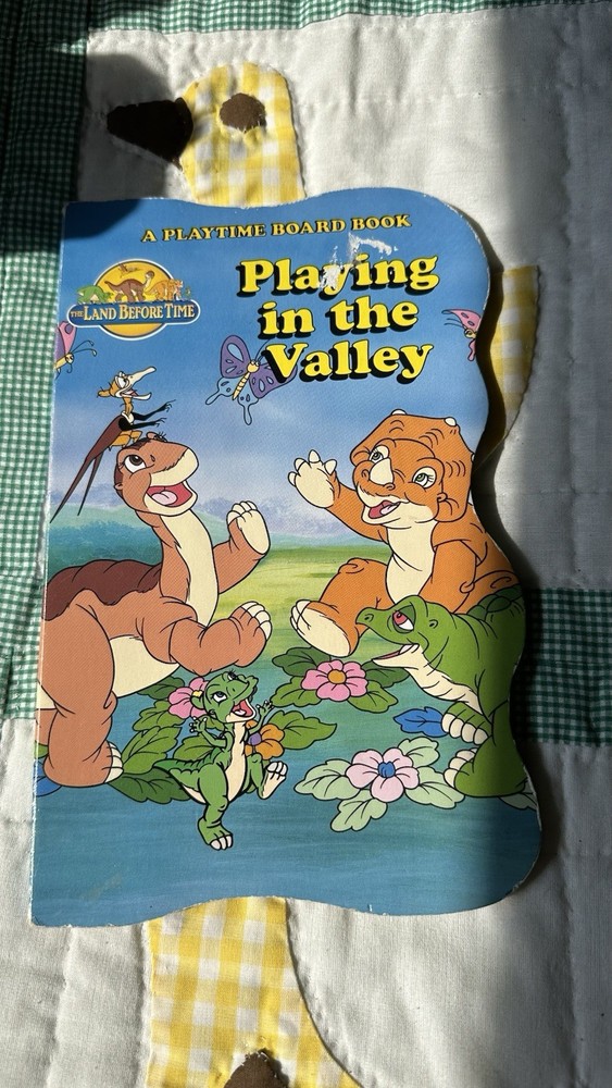 The Great, Beautiful Valley (The Land Before Time) (A Playtime Board Book)