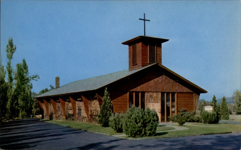 Blessed Sacrament Church Stowe Vermont cross ~ 1970s vintage postcard
