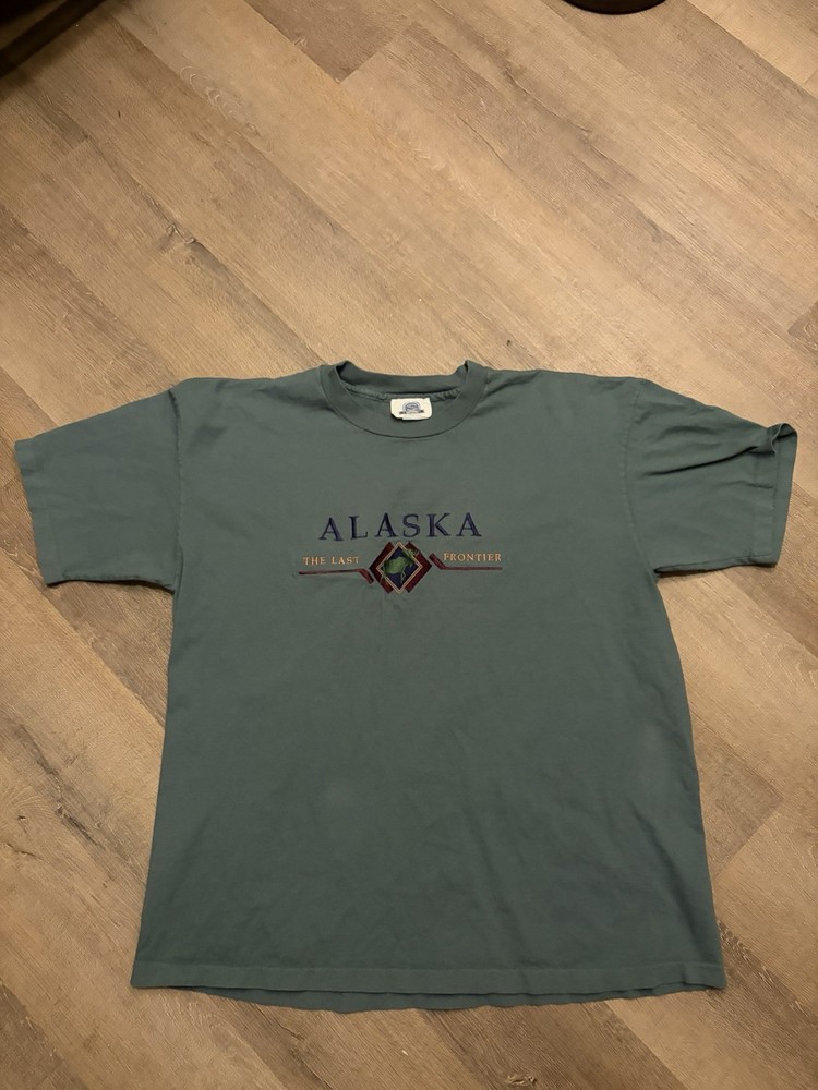 Vintage 90s Alaska Nature Tshirt XL made in usa