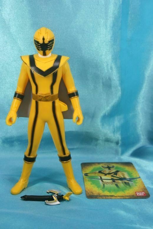 Bandai Mahou Sentai Magiranger Mystic Force Vinyl Figure Magi Yellow