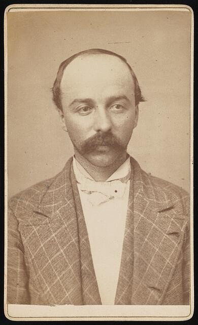 Photo:Levi Kuhns, head-and-shoulders portrait, facing slightly right