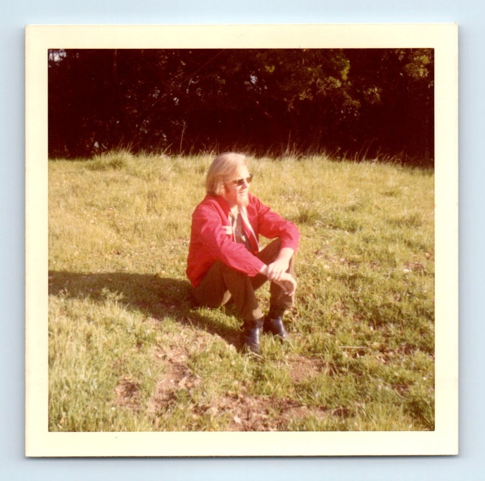 Old Vintage Square Color Photo SOLO MAN SUNGLASSES SITTING IN YARD SNAPSHOT