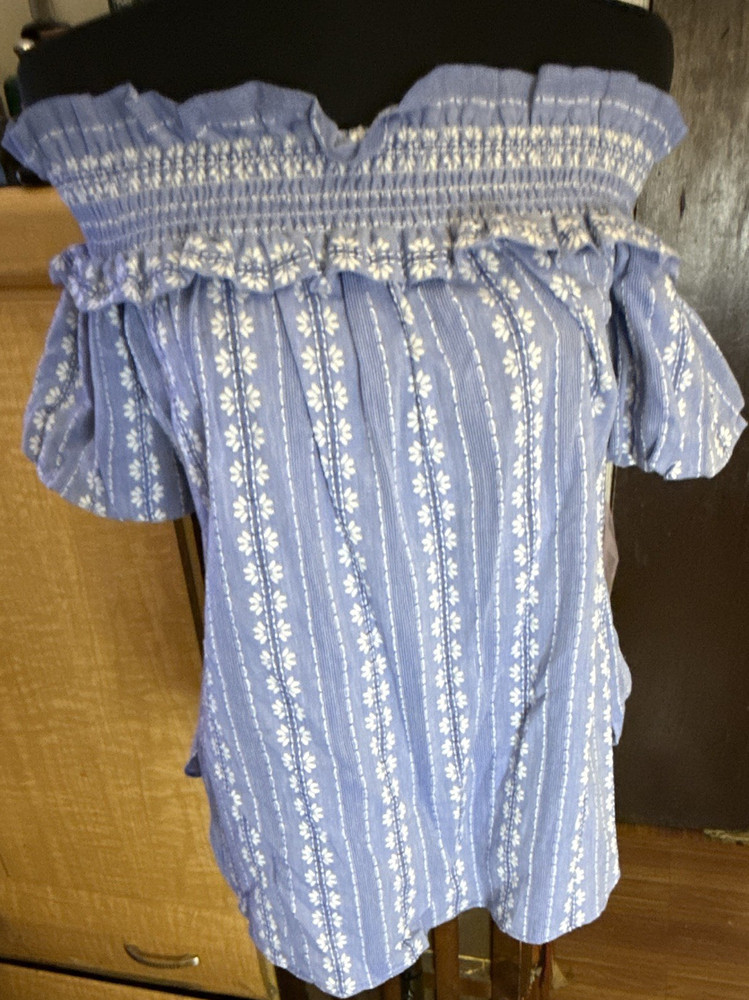 Tommy Hilfiger Blue/White Floral Off Shoulder Smocked Blouse Women's M