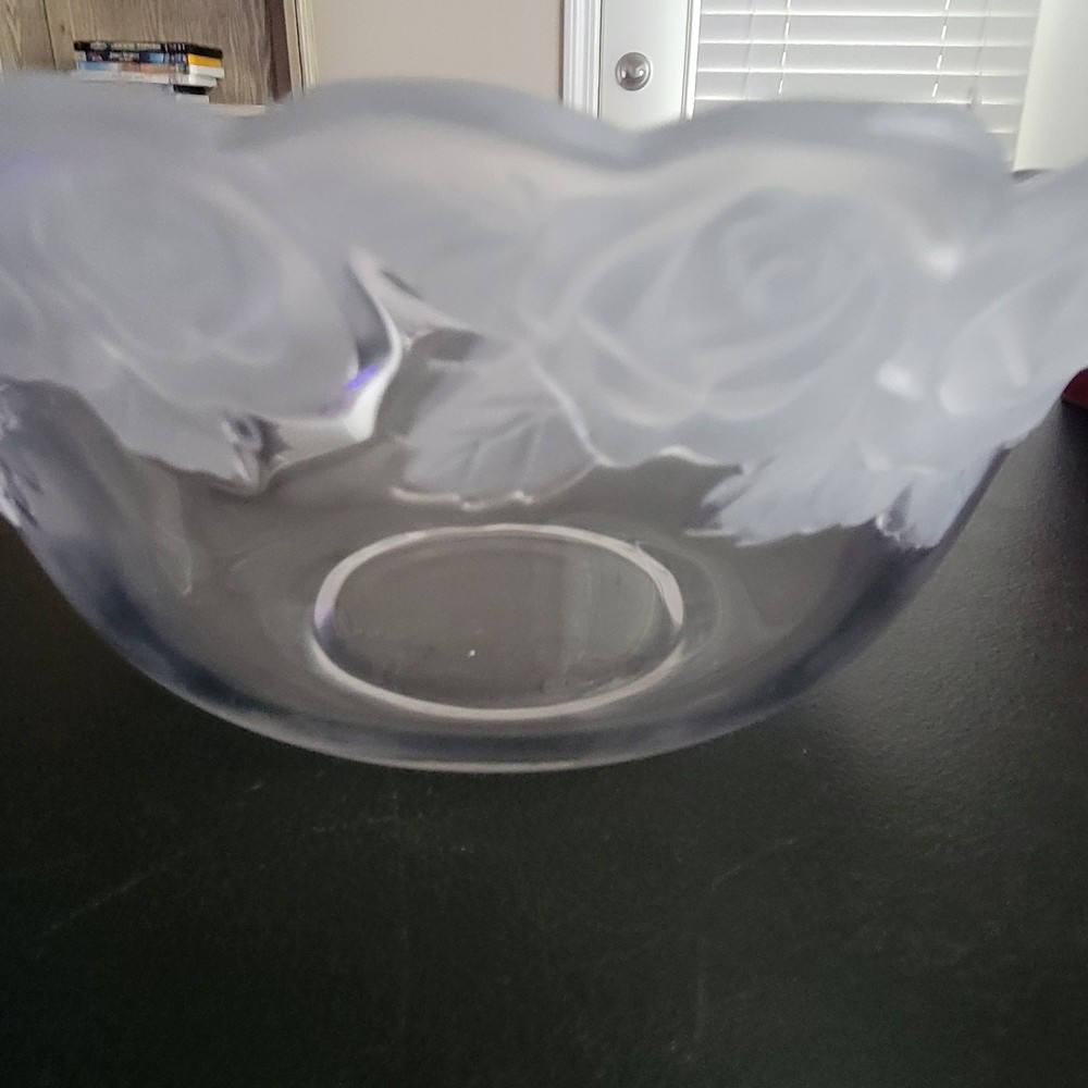 Vintage 3D Clear with Frosted Roses Bowl Large Sago Japan 10 in wide 4 in high