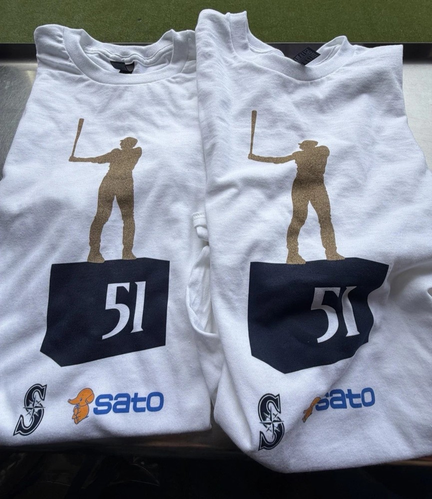 2026 Ichiro Statue T-shirt Night Seattle Mar!ner$ SGA 04/12/26 Reprint Gildan