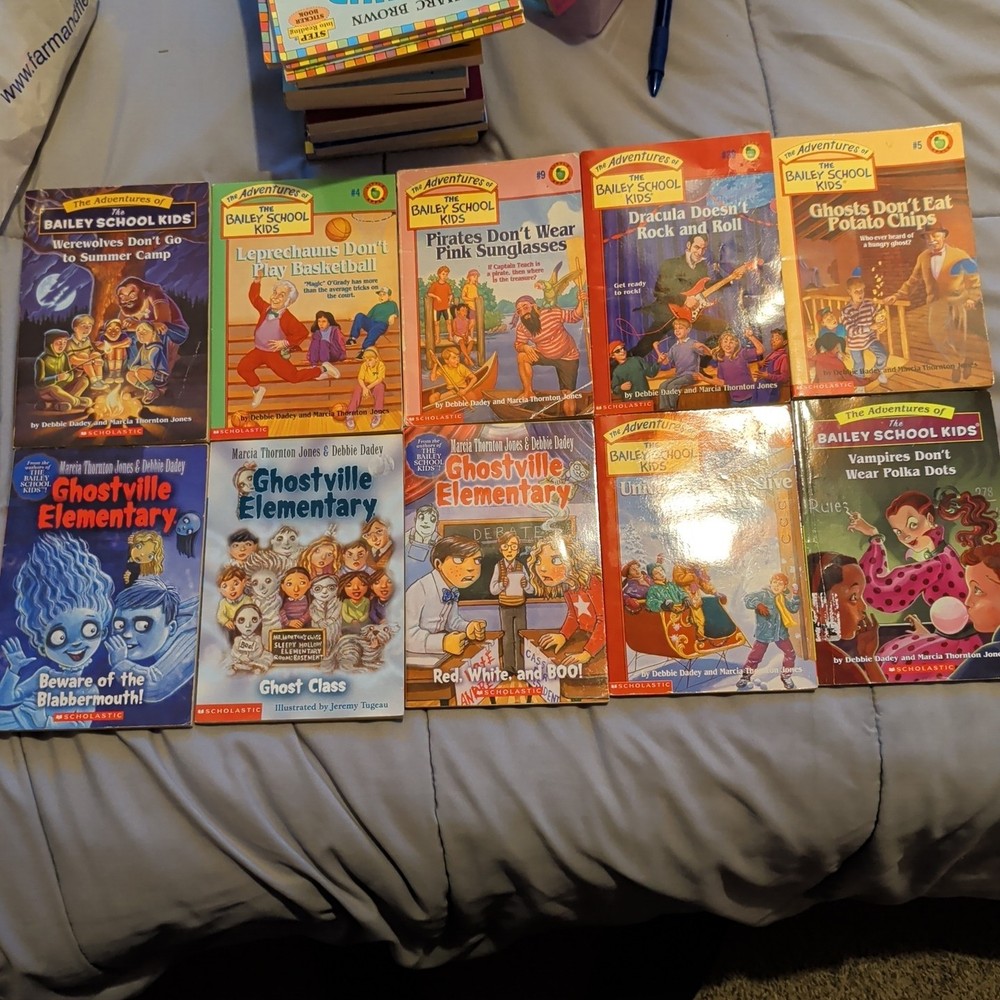 The Adventures of The Bailey School Kids + Ghostville Elementary Lot of 10