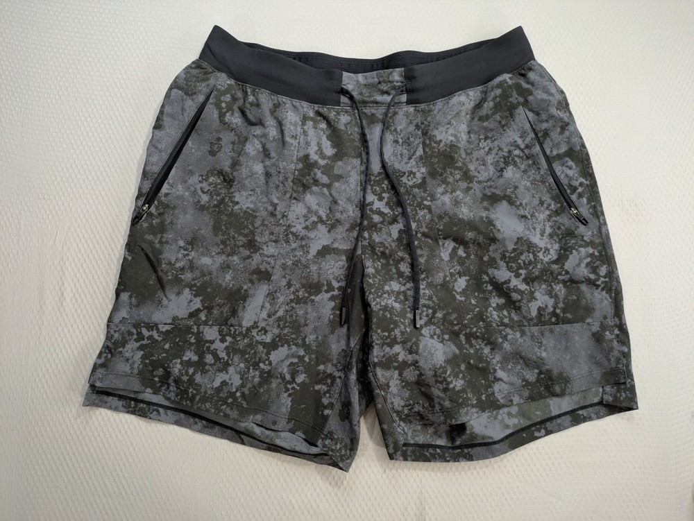 Lululemon License To Train Shorts Men's Size L Linerless 7” (M7AUKS)