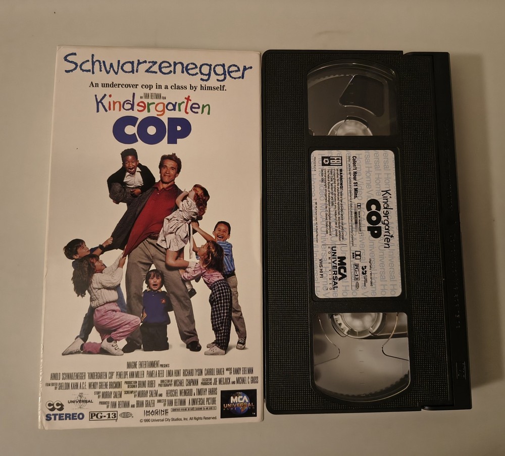Kindergarten Cop (VHS,1990)  Arnold Schwarzenegger Tested Very Good Condition