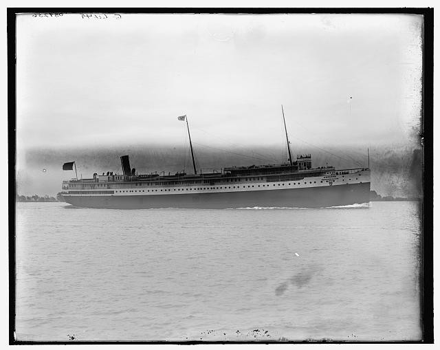 Steamer Juniata,ships,boats,Detroit,Michigan,MI,Detroit Publishing Company,1900
