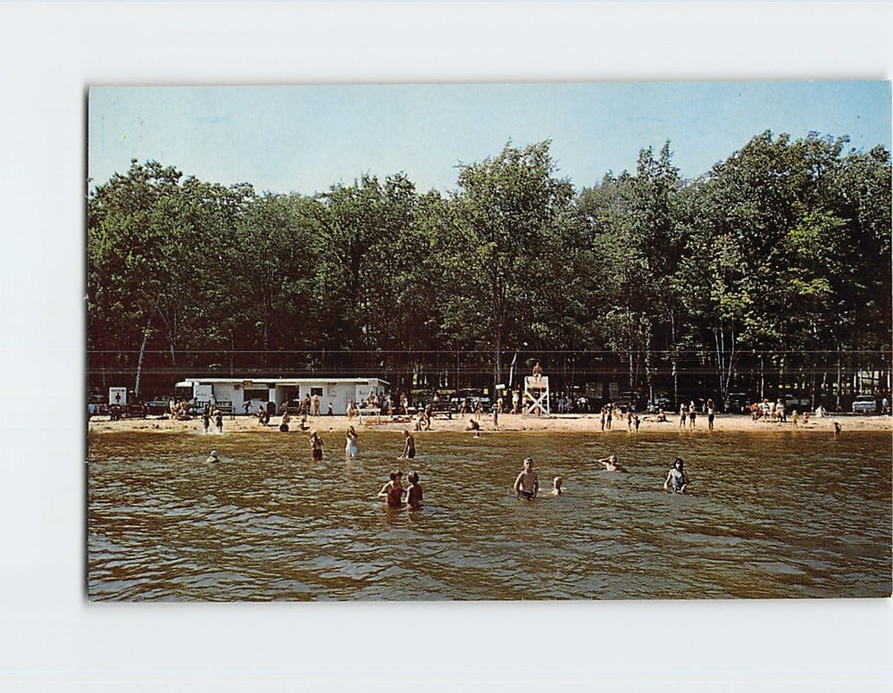 Postcard Municipal Bathing Beach Lake Cadillac Michigan USA