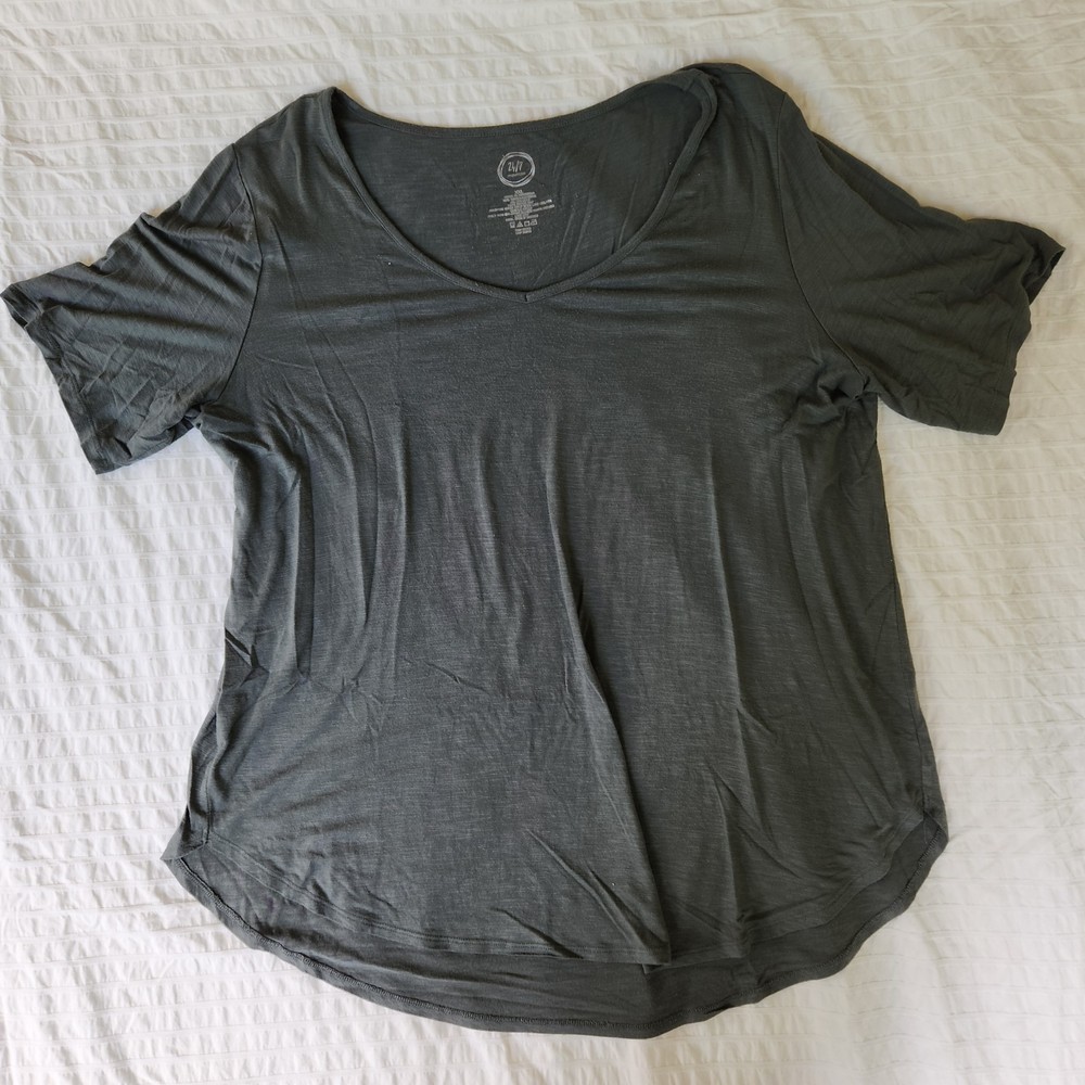 Maurices Women's 24/7 Dark Green Gray Scoop Neck Tee Size XXL