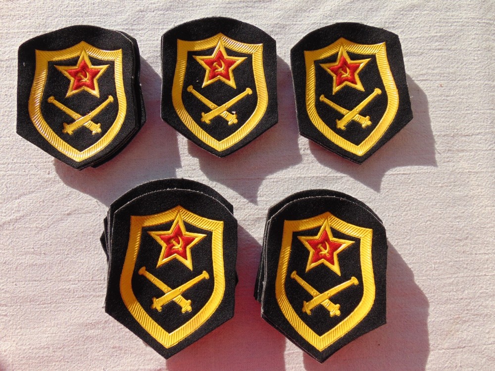 Chevrons of the Rocket and Artillery Troops. USSR Army. Price per chevron.