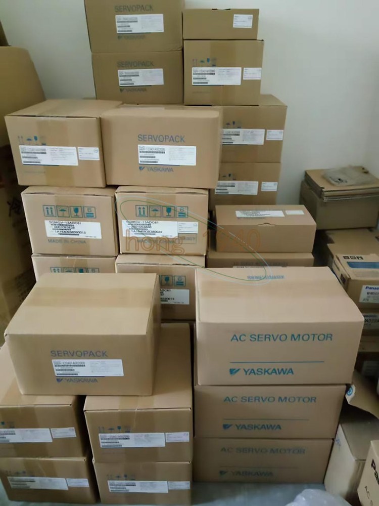 One New Yaskawa Servo Motor Sgmjv-A5Aaa6C