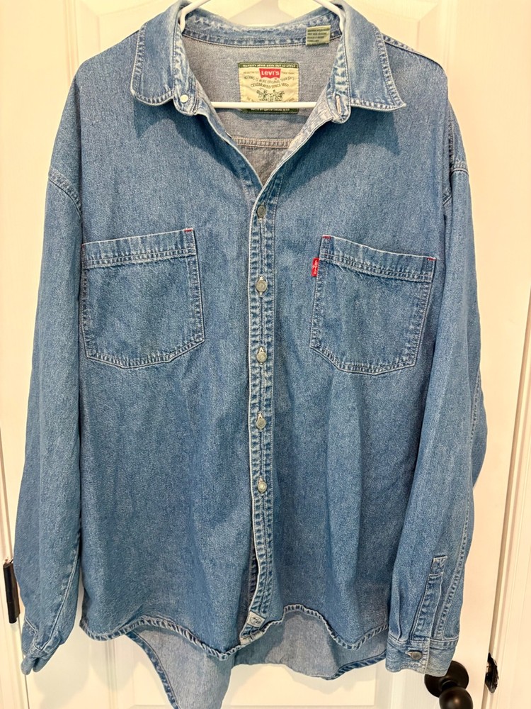 Levi's Denim Shirt Button Front Long Sleeve Size XL Blue Vintage