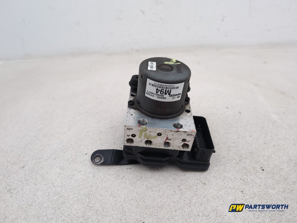 HYUNDAI IX35 STYLE 2WD CRDI 134 ABS Pump 589202Y940 2011-2015