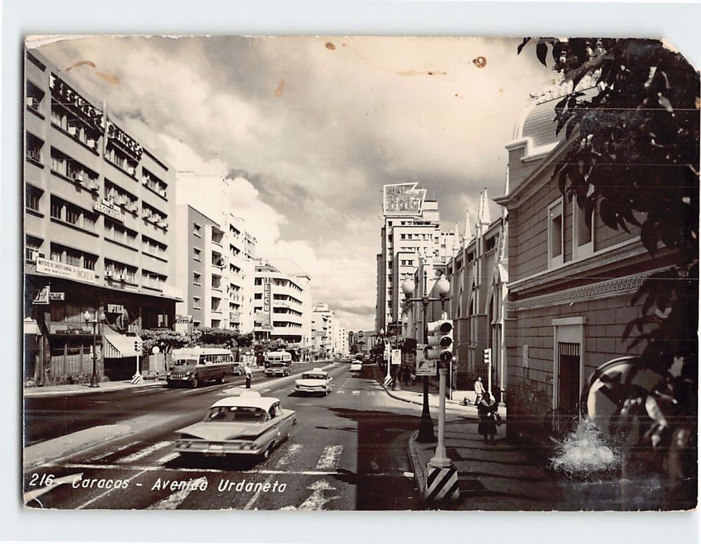 Postcard Aenida Urdaneta Caracas Venezuela