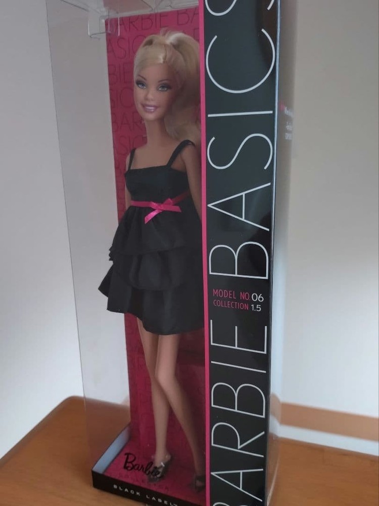barbie doll basic black #8a3559